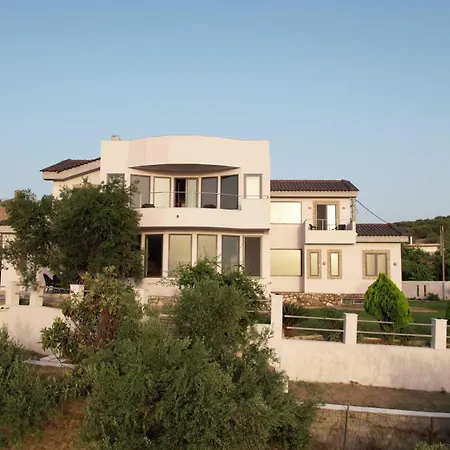 Homestay Zografos *